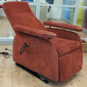 vicura-verhuur-sta-op-stoel-relaxfauteuil-doge-modulair-compact-rugleuning-kantelstand-e1507220762896.jpg vicura-verhuur-sta-op-stoel-relaxfauteuil-doge-modulair-compact-rugleuning-kantelstand-e1507220762896.jpg
