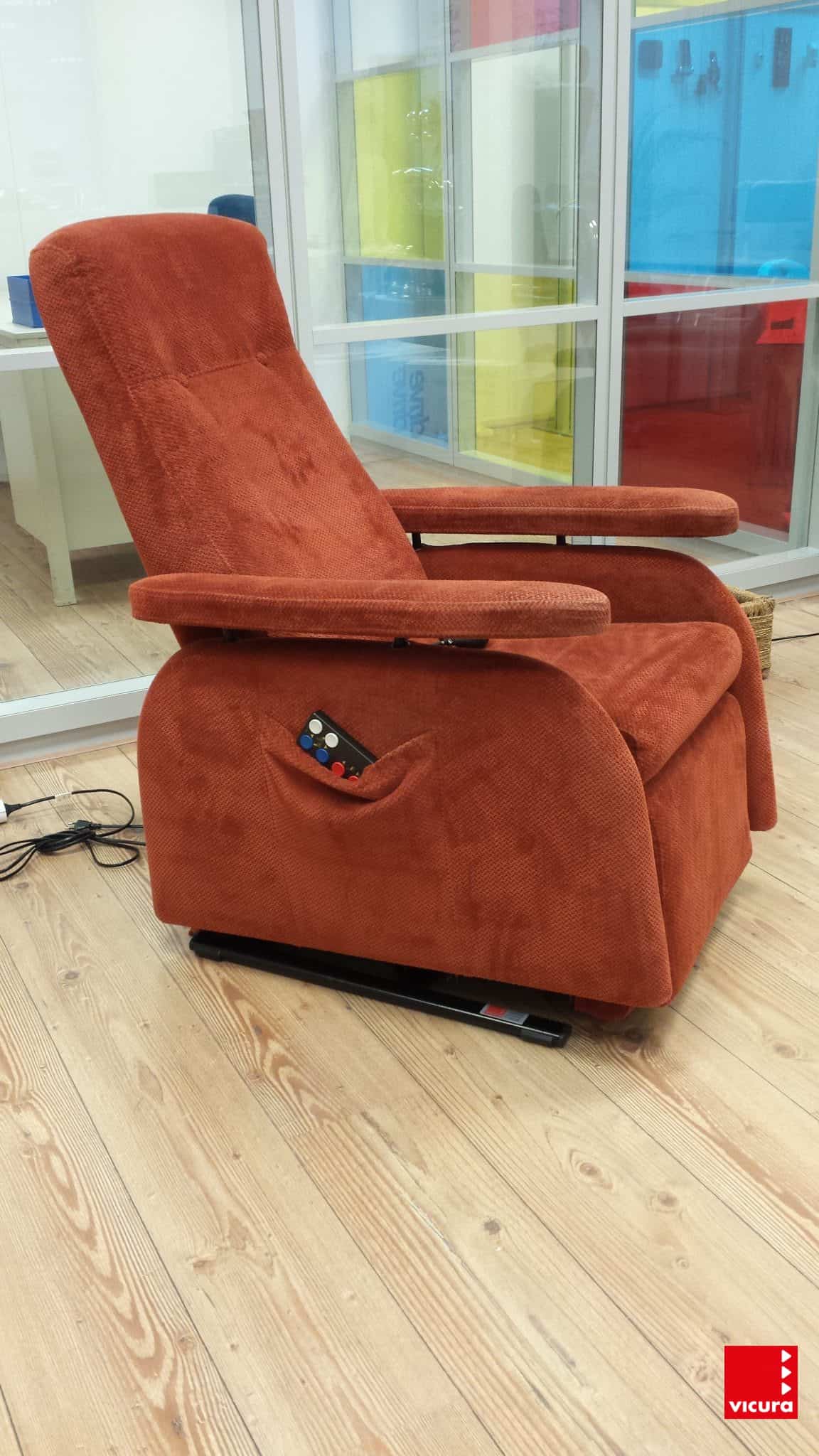 vicura-verhuur-sta-op-stoel-relaxfauteuil-doge-modulair-compact-zijkant-e1507220734984.jpg vicura-verhuur-sta-op-stoel-relaxfauteuil-doge-modulair-compact-zijkant-e1507220734984.jpg