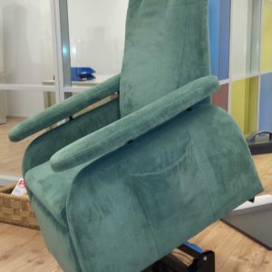vicura-verhuur-sta-op-stoel-relaxfauteuil-doge-modulair-standaard-sta-op-stand-e1507218683197.jpg