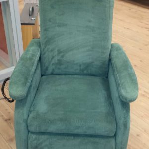 vicura-verhuur-sta-op-stoel-relaxfauteuil-doge-modulair-standaard-voorzijde-e1507218333707.jpg